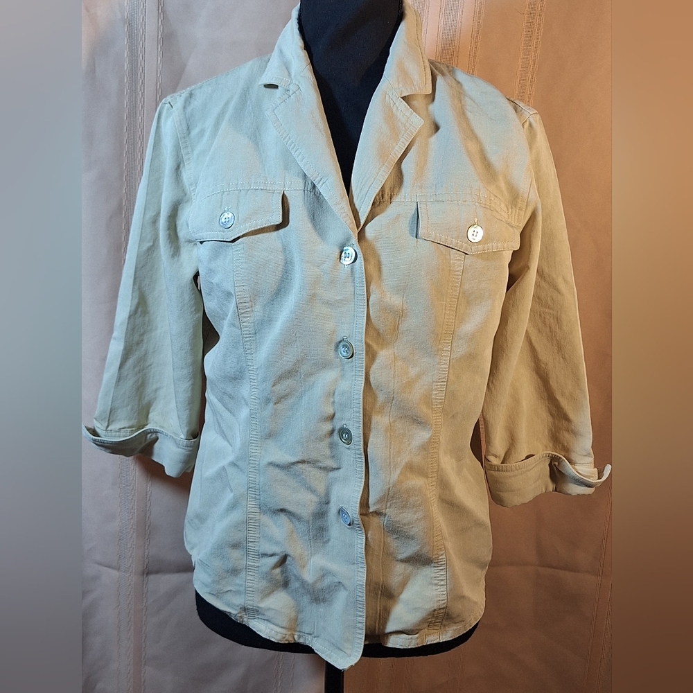 LIZ CLAIBORNE Beige Button-down Shirt Emma James Label